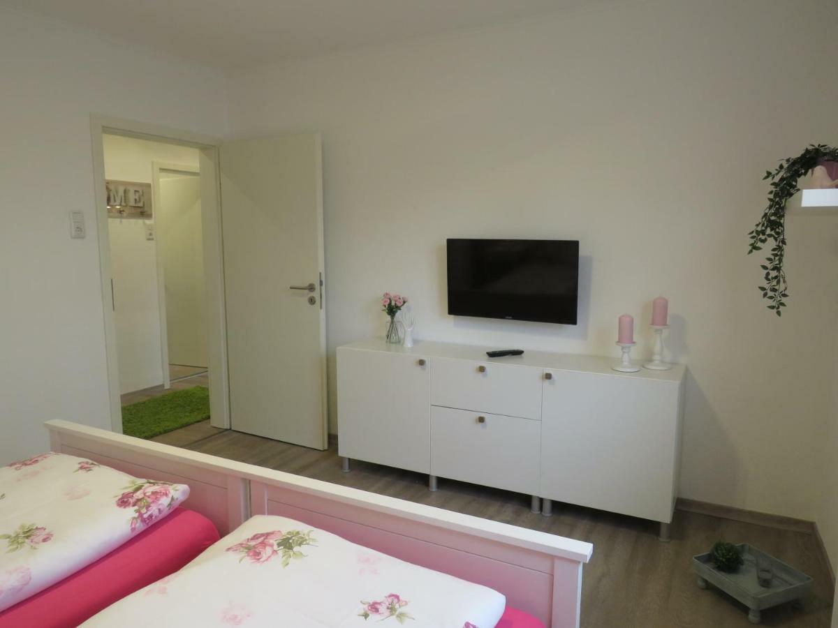 Daisys Ferienwohnung 68 Wilhelmshaven Esterno foto